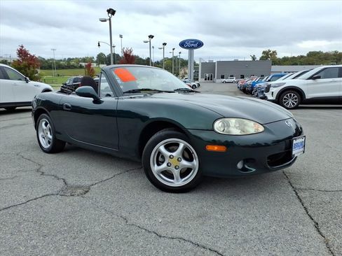 Used 2002 MAZDA MX-5 Miata image 1