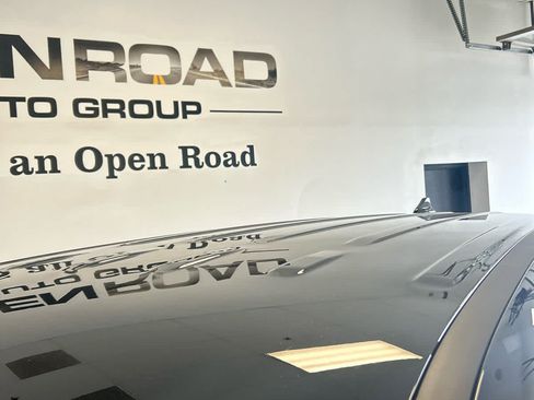 Used 2024 Kia Telluride LX AWD/4WD image 18