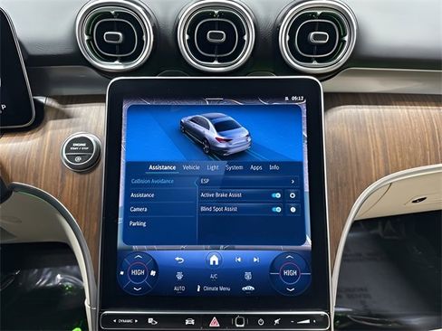 Used 2025 Mercedes-Benz C 300 4MATIC Sedan image 22