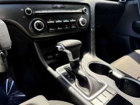 Used 2021 Kia Sportage LX AWD/4WD image 21