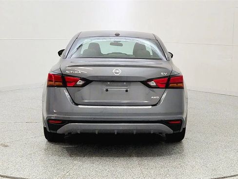 Used 2022 Nissan Altima 2.5 SV AWD/4WD image 6