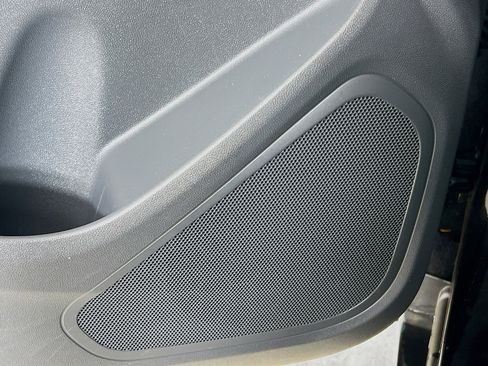 Used 2020 Chevrolet Bolt LT FWD image 19