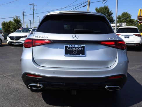 Used 2024 Mercedes-Benz GLC 300 4MATIC image 5