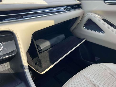 Used 2023 INFINITI QX60 Luxe w/ Vision Package image 12