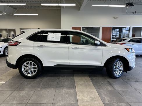 Certified 2022 Ford Edge SEL w/ Convenience Package image 12