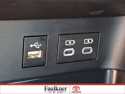 Certified 2025 Toyota Camry SE FWD image 23