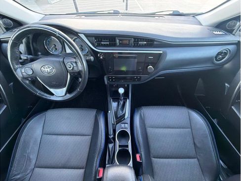 Used 2017 Toyota Corolla SE FWD image 15