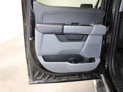 Used 2024 Ford F150 XLT w/ Mobile Office Package image 31