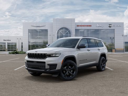 New 2025 Jeep Grand Cherokee L Altitude image 1