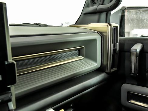 New 2025 GMC Hummer EV 2X w/ LPO, Sport Package image 19