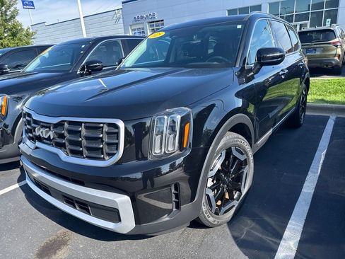 Used 2025 Kia Telluride S AWD/4WD image 5