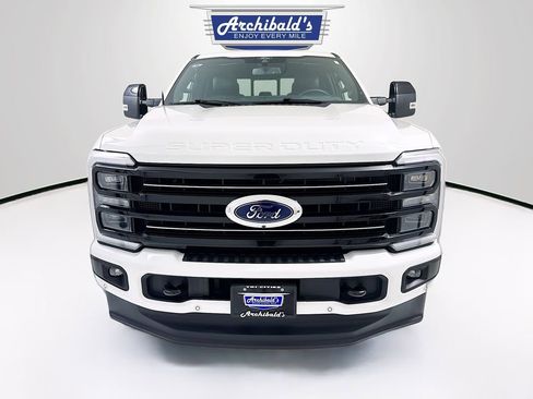 Used 2025 Ford F350 Platinum image 2