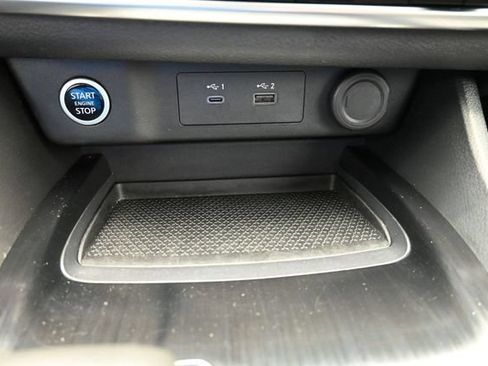 Used 2023 Nissan Rogue SV FWD image 42