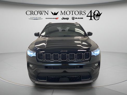 Used 2026 Jeep Compass Latitude AWD/4WD image 2