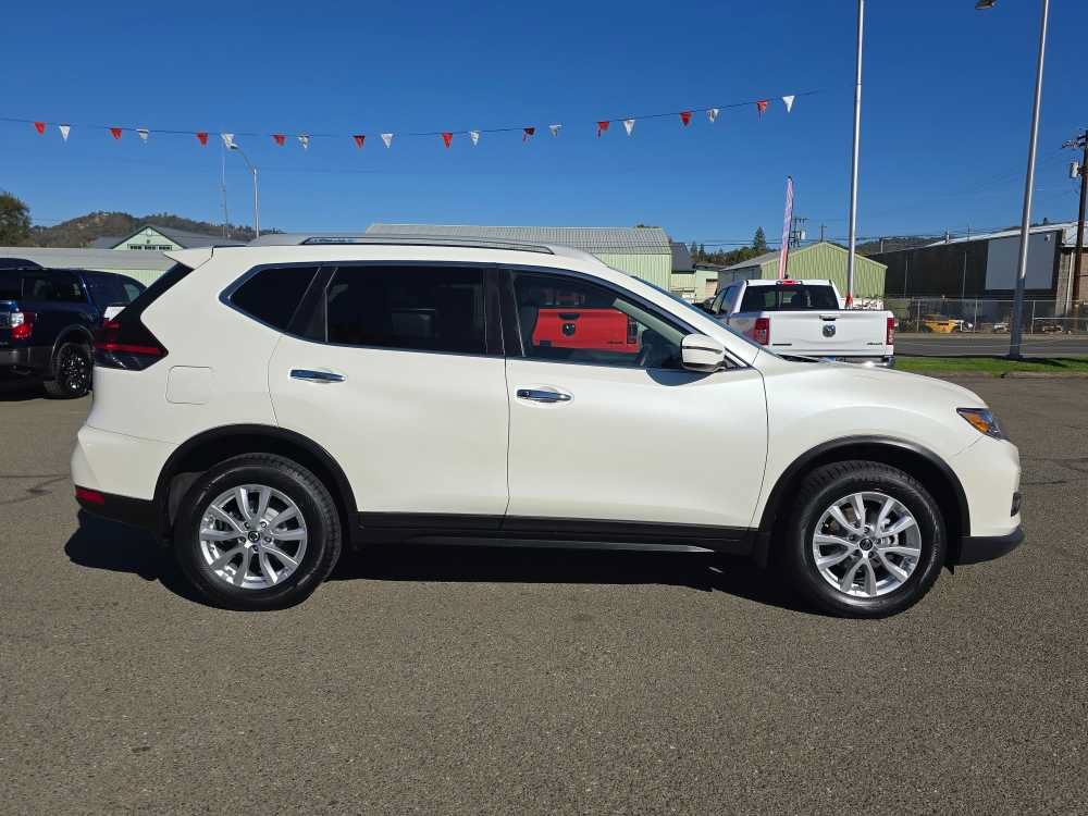 Used 2019 Nissan Rogue SV AWD/4WD image 6