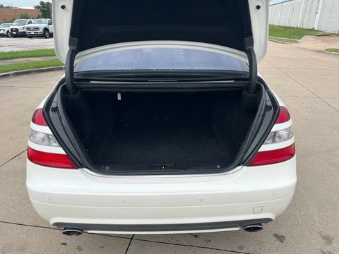 Used 2009 Mercedes-Benz S 550 4MATIC image 5
