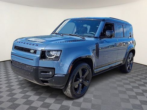 Used 2023 Land Rover Defender 110 X-Dynamic SE AWD/4WD image 4