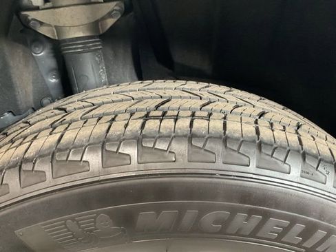 Used 2025 Toyota RAV4 XLE image 8