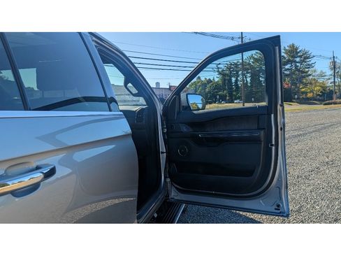 Used 2020 Ford Expedition Limited w/ Special Edition Package image 11