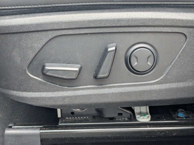 Used 2023 Kia Sorento S w/ Panoramic Sunroof Package AWD/4WD image 19