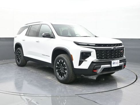 Used 2024 Chevrolet Traverse Z71 image 21