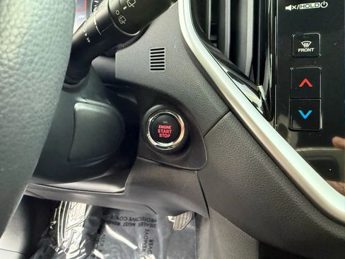 Used 2024 Subaru Ascent Limited w/ Technology Package AWD/4WD image 44