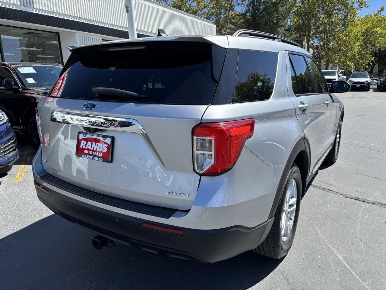 Used 2021 Ford Explorer XLT AWD/4WD image 7