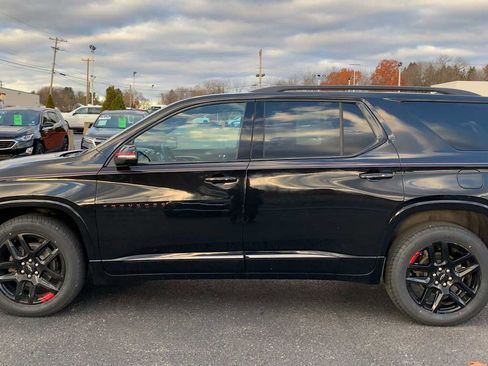 Certified 2023 Chevrolet Traverse Premier w/ Redline Edition image 5