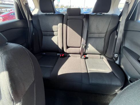 Used 2025 Nissan Rogue SV image 40