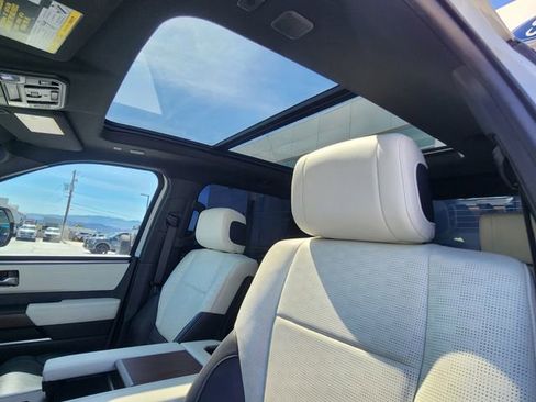 Used 2025 Toyota Tundra Platinum image 37