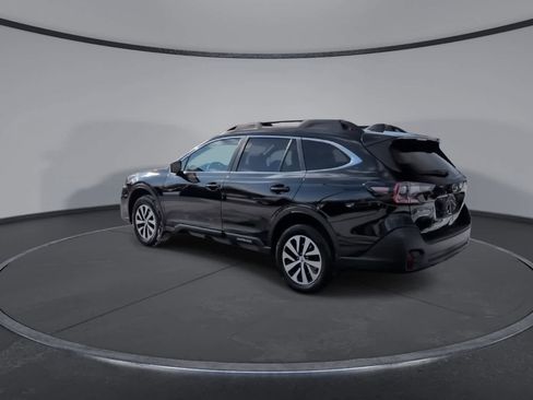 Certified 2022 Subaru Outback Premium image 6