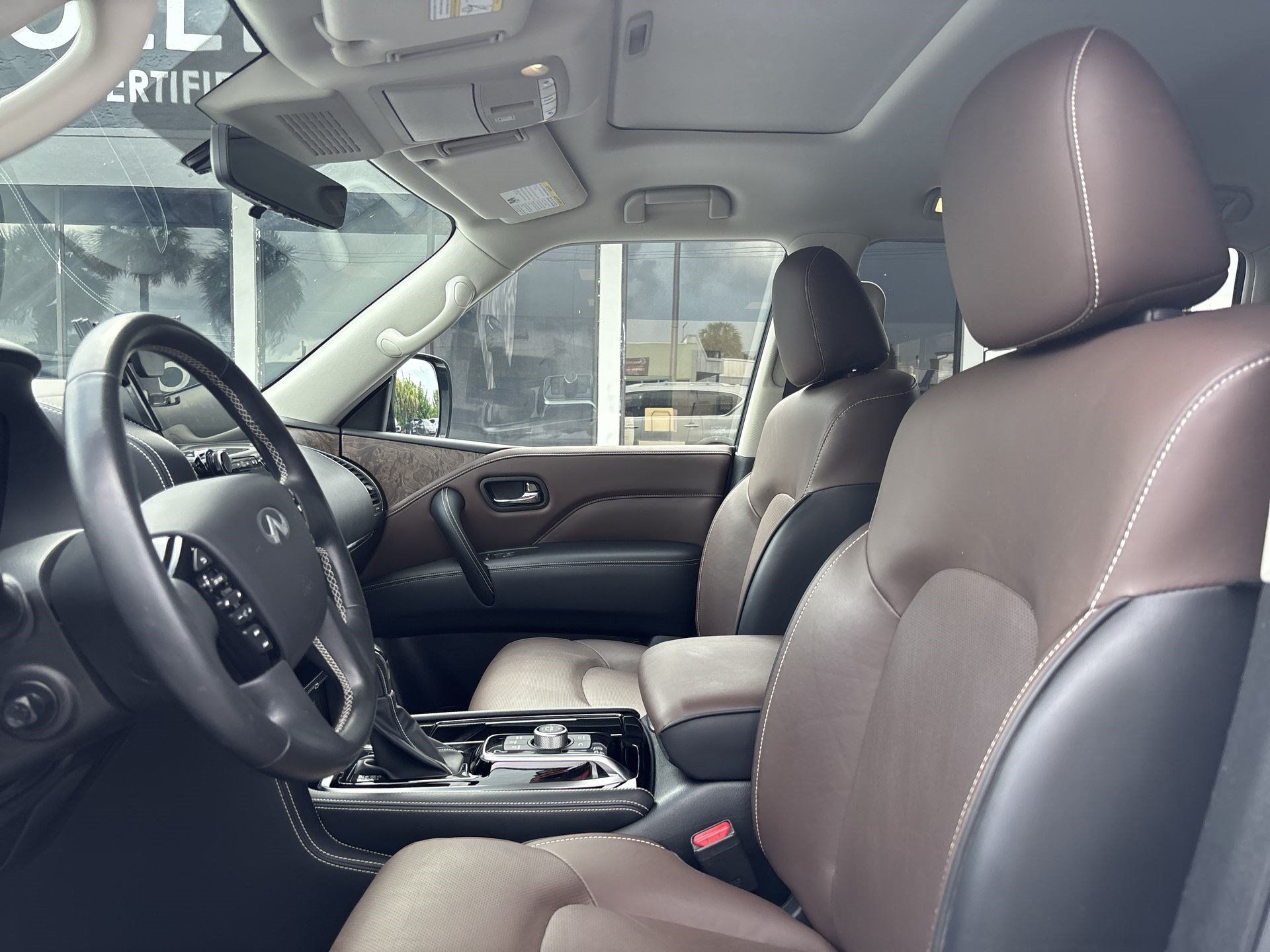 Used 2024 INFINITI QX80 Premium Select w/ Cargo Package AWD/4WD image 13