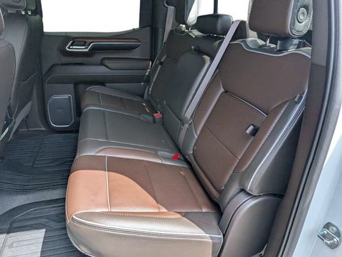 Used 2023 GMC Sierra 1500 Denali w/ Denali Reserve Package AWD/4WD image 19