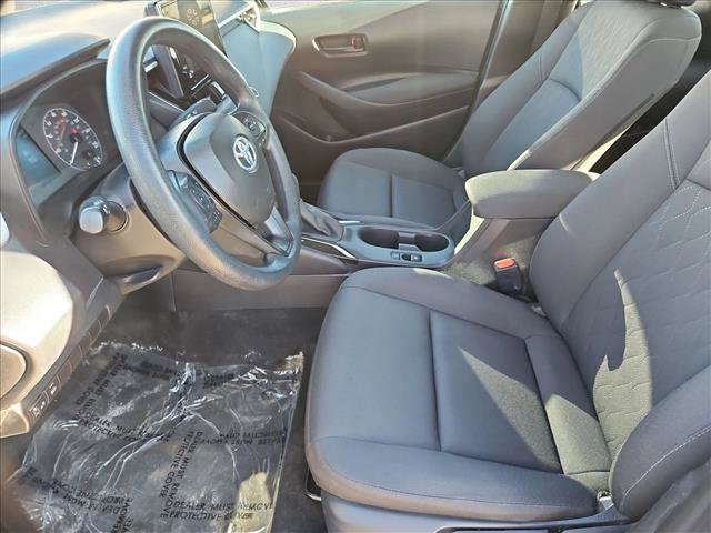 Used 2025 Toyota Corolla LE FWD image 21