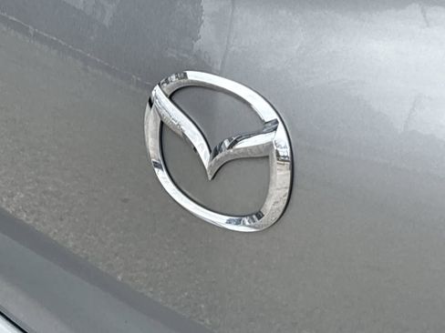 Used 2011 MAZDA MAZDA3 i Touring image 19