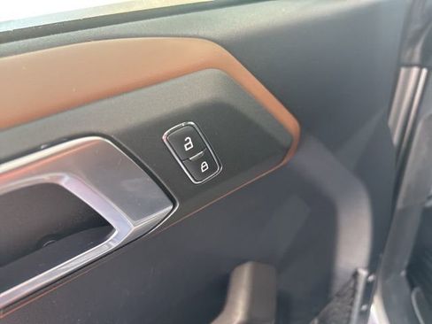 Used 2023 Ford Bronco Outer Banks image 14