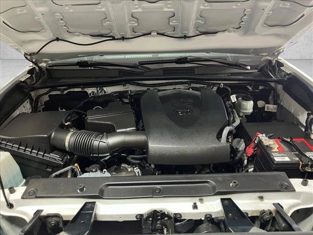 Used 2022 Toyota Tacoma SR5 RWD image 20