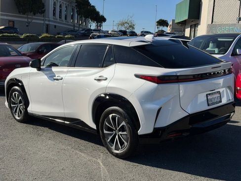 Used 2024 Lexus RZ 300e Premium w/ Technology Package image 7