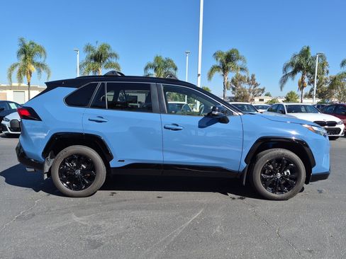 Used 2025 Toyota RAV4 XSE w/ Weather Package AWD/4WD image 11