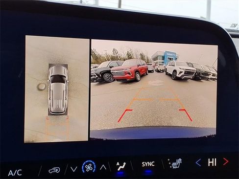 New 2026 Chevrolet Traverse LT w/ Driver Confidence Package image 12