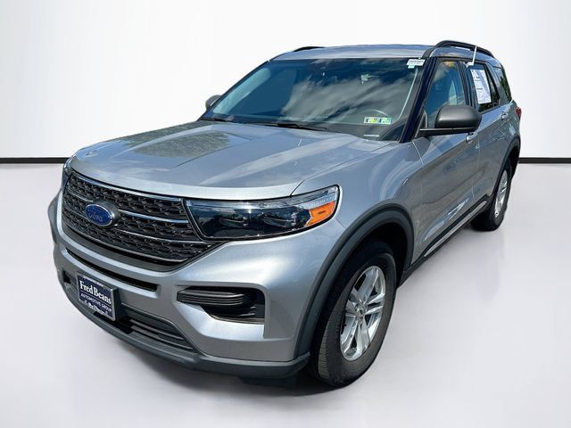 Used 2022 Ford Explorer XLT w/ Class IV Trailer Tow Package AWD/4WD image 3