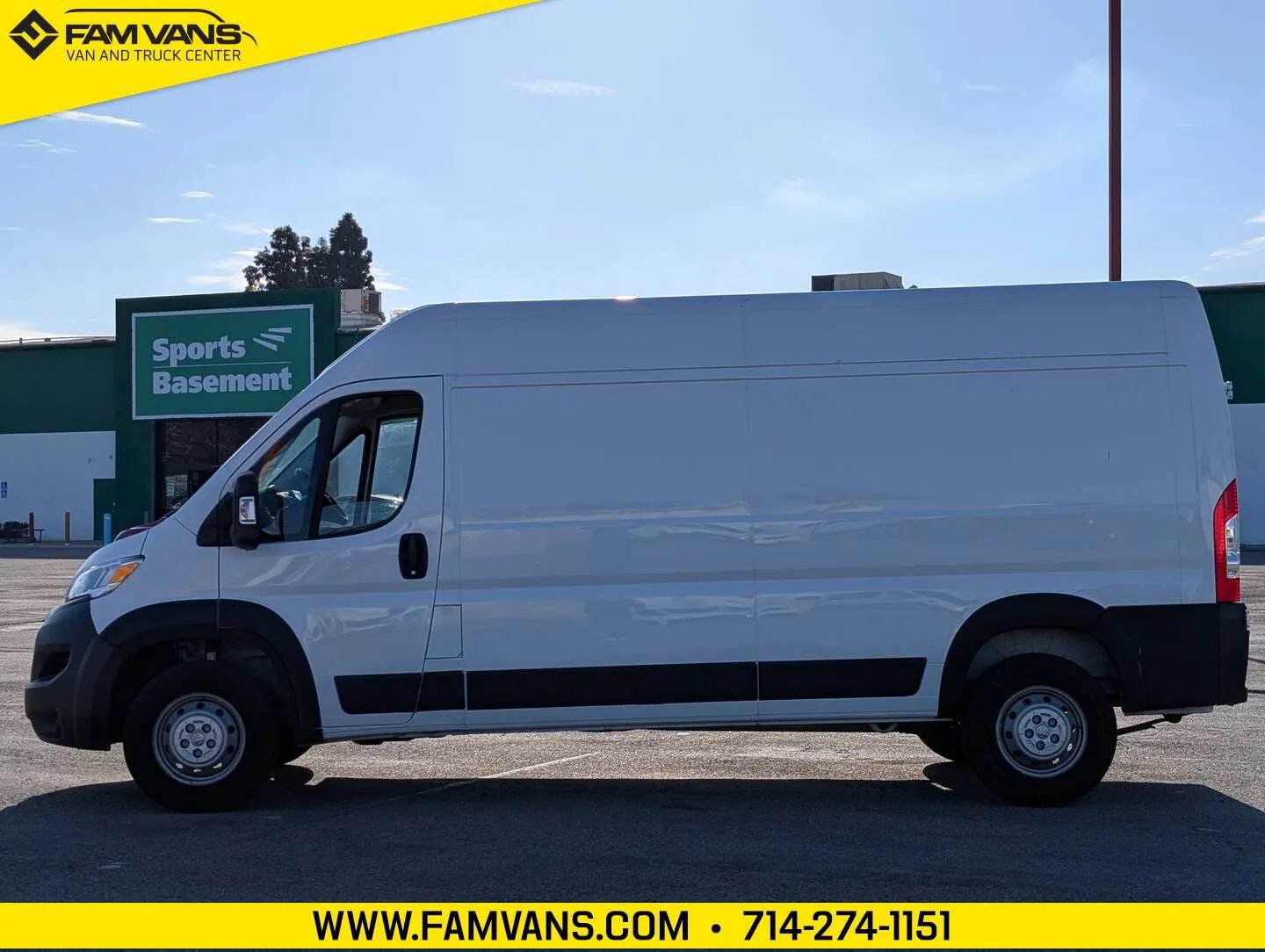 Used 2023 RAM ProMaster 2500 w/ Interior LED Lighting Group FWD image 4