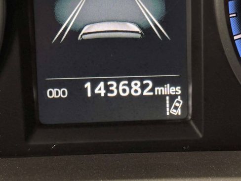 Used 2017 Toyota RAV4 LE w/ All Weather Liner Package AWD/4WD image 32