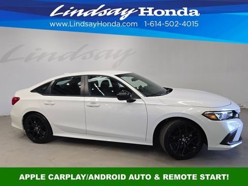 Used 2023 Honda Civic Sport image 3