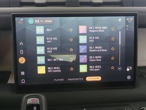 Certified 2025 Land Rover Defender 130 X-Dynamic SE AWD/4WD image 18