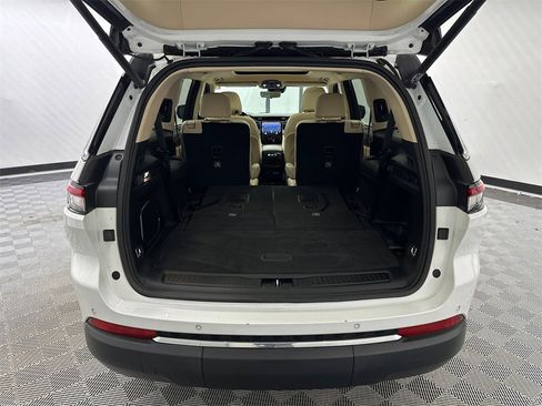 Used 2021 Jeep Grand Cherokee L Limited w/ Luxury Tech Group II image 20