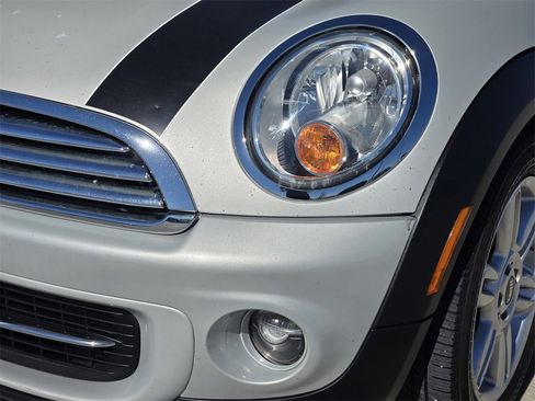 Used 2015 MINI Cooper Convertible image 7