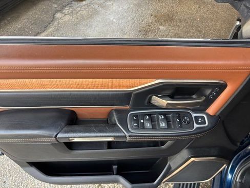 Used 2022 RAM 3500 Limited image 15