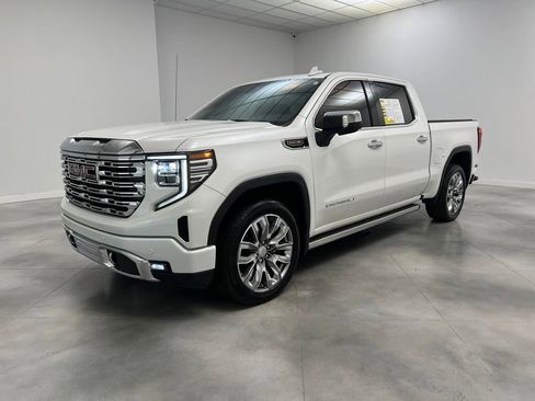 Used 2024 GMC Sierra 1500 Denali w/ Denali Reserve Package image 3