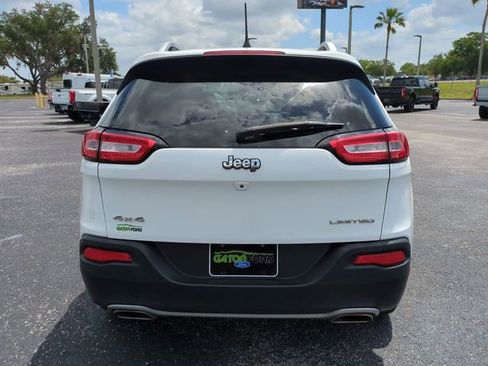 Used 2016 Jeep Cherokee Limited AWD/4WD image 6